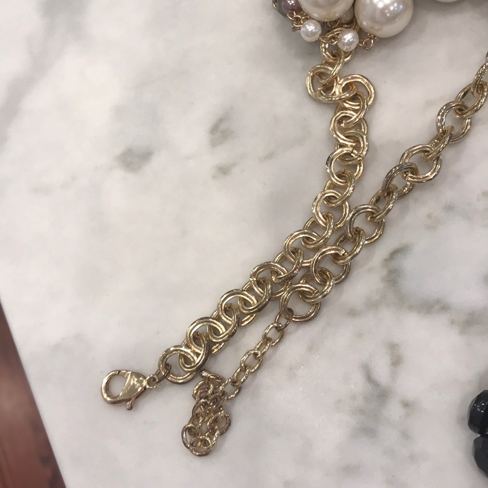 Multi-beaded necklace - Picture 6 of 6